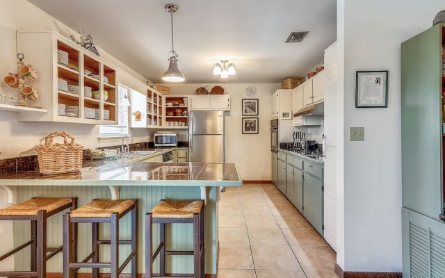 The Other Castle 5 Bedroom Home by RedAwning