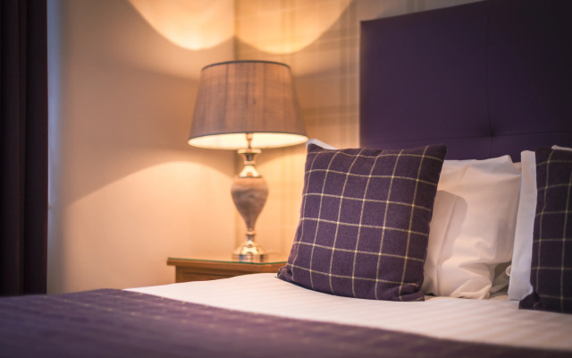 Braid Apartments by Mansley