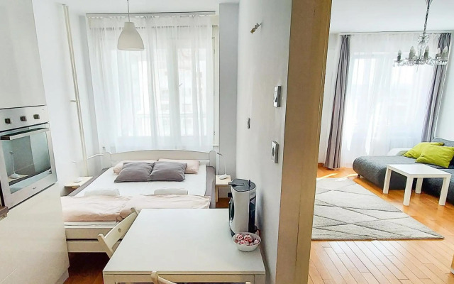 High White Apartments