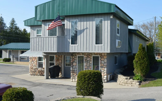Coastal Suites Resort
