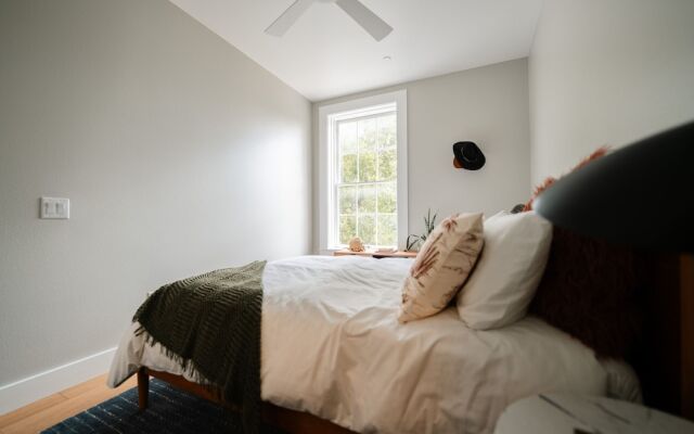 Western 1924 Luxury Lofts