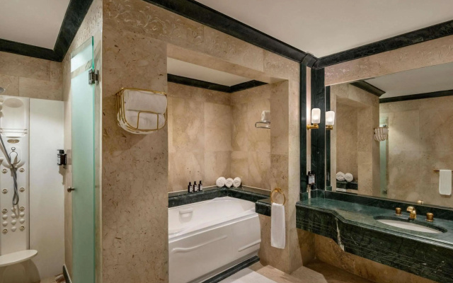 Mövenpick Hotel Cairo - Media City - Image 7