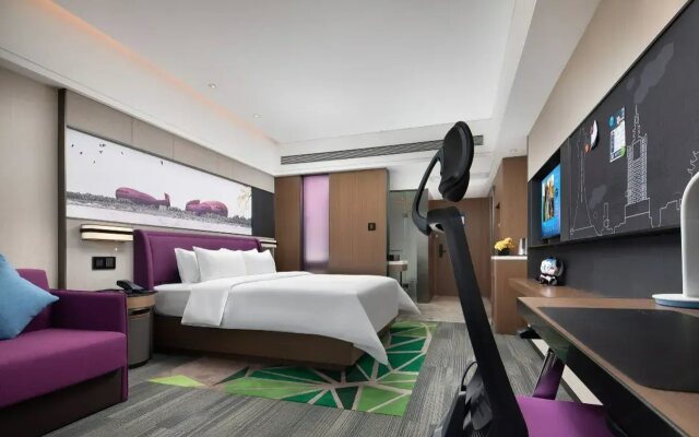 Hampton by Hilton Zhumadian Sports Center