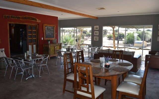 Kalahari Farmstall - Accommodation and Campground