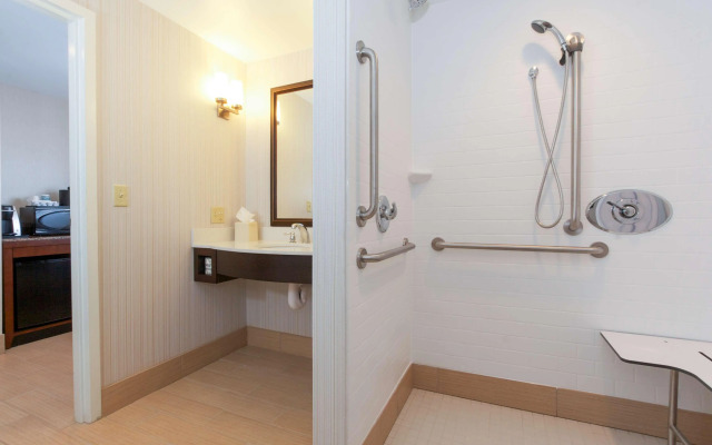 Hilton Garden Inn Burlington Downtown