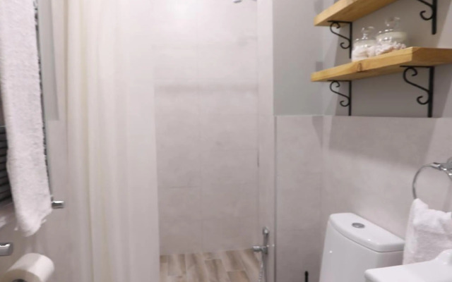 Tulip - 1BR - Self Checkin - Garden - BBQ - Netfli#