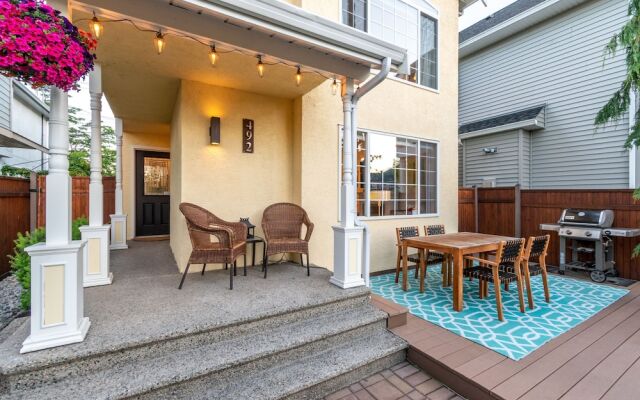 492 By The Beach 2 Bedroom Townhouse by RedAwning