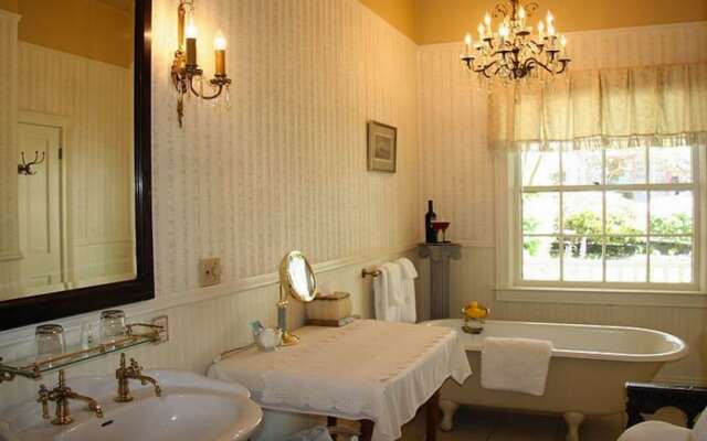 The Foxes Inn of Sutter Creek