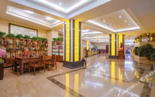 Hengyi Hotel (Railway Station Store of Dashu Camp, Renmin East Road, Kunming)