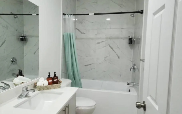 Beautiful 2 bedroom home away from home