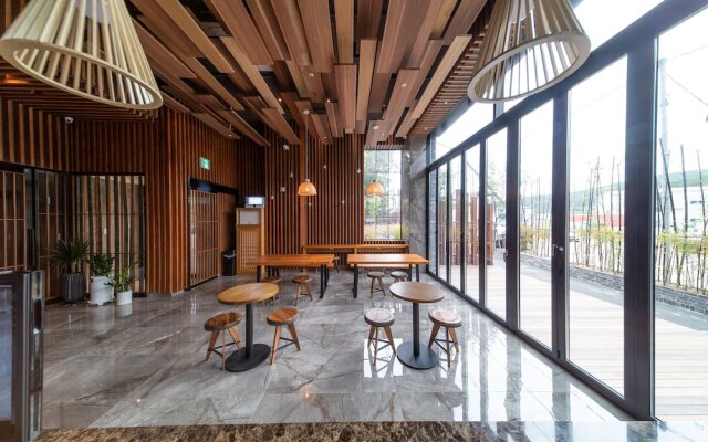 Hotel The Club Yeonhwari