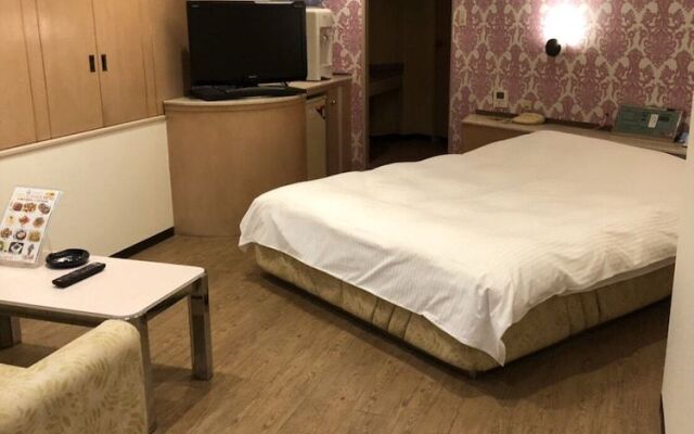 Avancer Next - Adults only