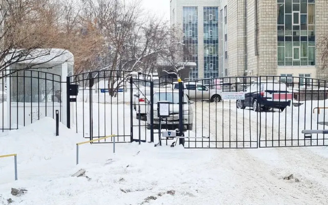 Apartaments Novosibirska, st. Kirova, 27/3-2 Floor