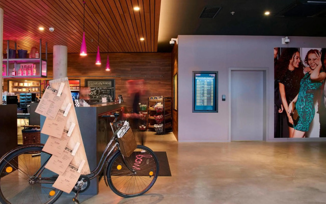 MOXY Frankfurt Eschborn