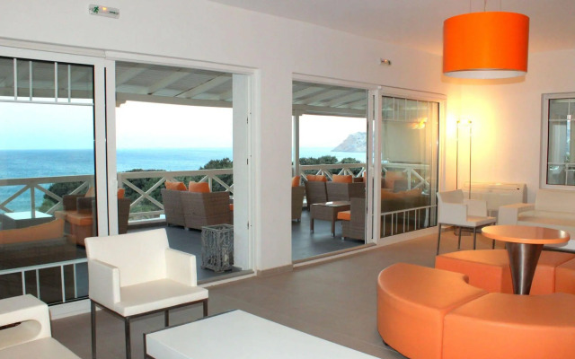 Golden Milos Beach House by Domotel