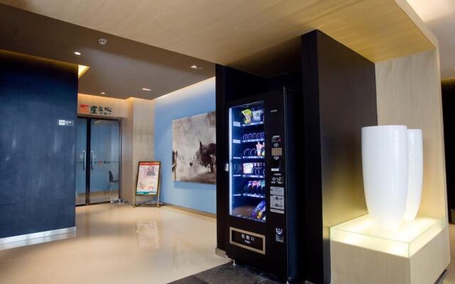 Jinjiang Inn (Sanya Hexi Road Pedestrian Street Hejing)