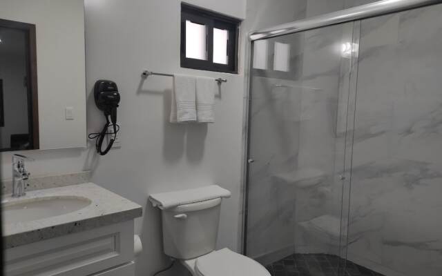 Hotel Manadia