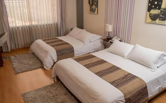 Hotel Ficoa  Real Suites