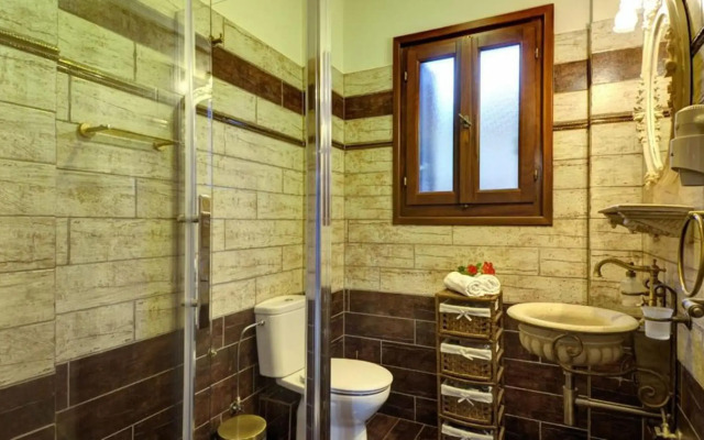 Adastra Ithaca Luxury Suites