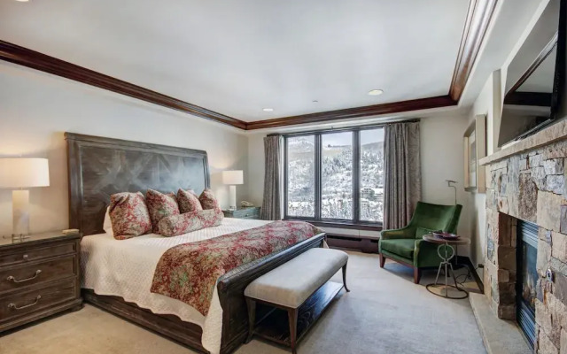 The Pines 412