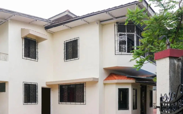 "Oyo Home 19648 Spacious Stay Near Wax Musuem"