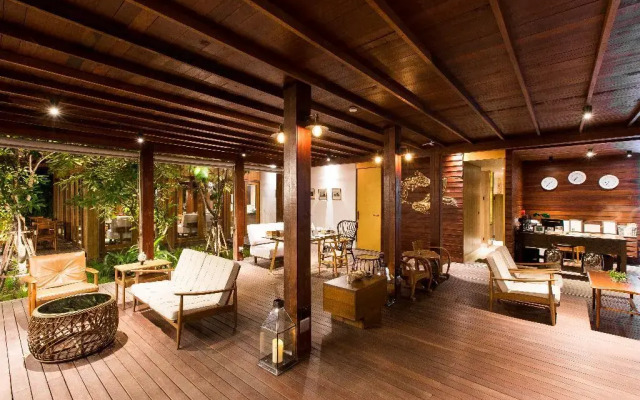 CHANN Bangkok-Noi