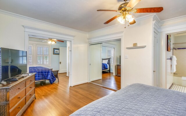 The Turquoise Turtle 4 Bedroom Home