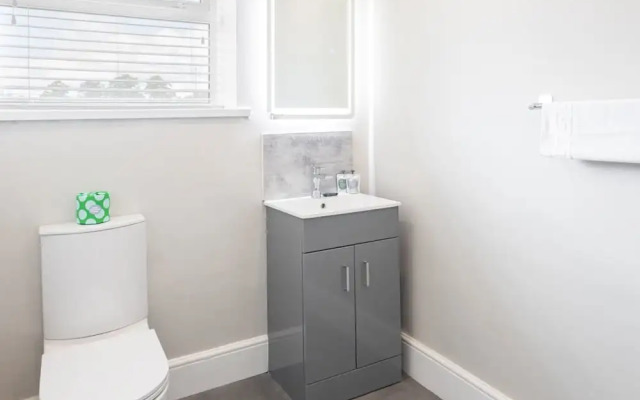 Host Stay Clifton Studio 2
