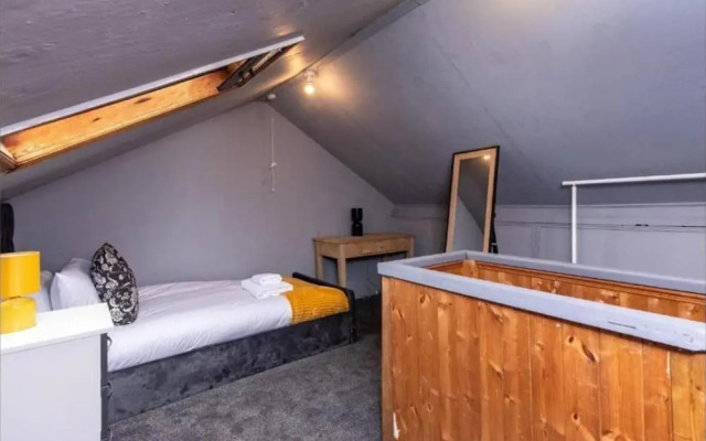 Cozy Nottingham Retreat Entire Home With 4 Bedroom