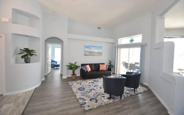 Canal Home w Heated Pool Dock