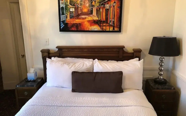 Lafitte Hotel & Bar