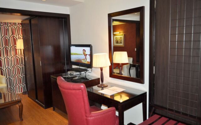 Golden Park Hotel