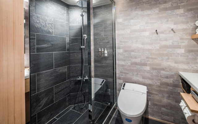 Kyoto Shinmachi Rokkaku Hotel grandereverie