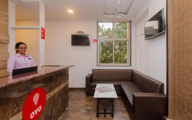 OYO 599 Divine Residency