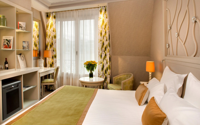Hotel Rochester Champs Elysees