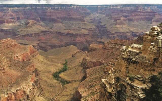 Grand Canyon Plaza Hotel