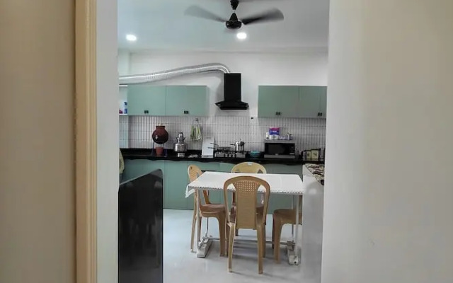 V & U Homestay Sadar