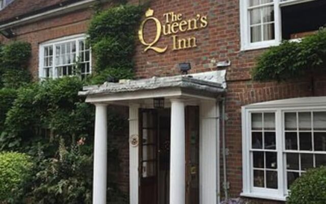 The Queen's Inn