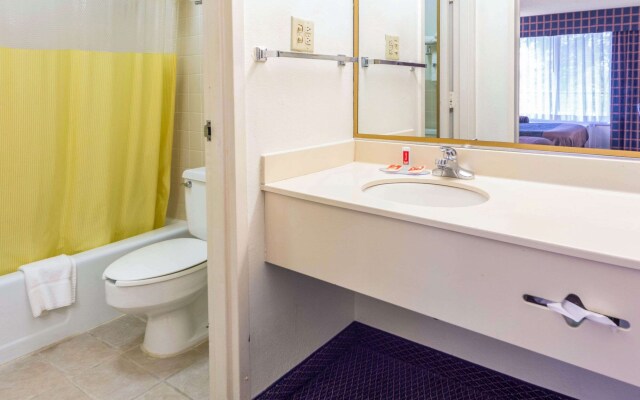 Econo Lodge Baton Rouge