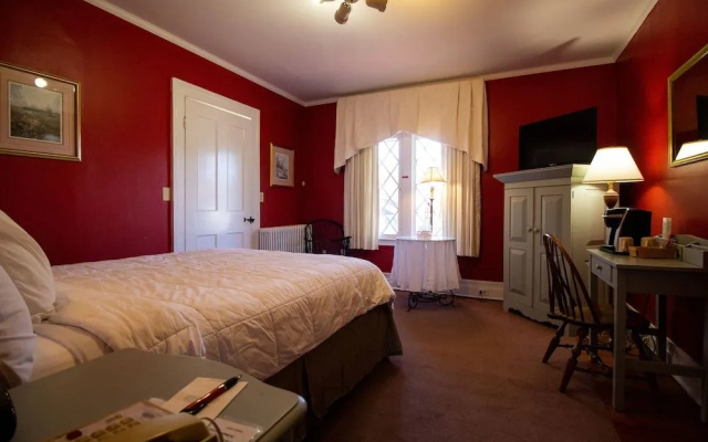 Delamater Inn