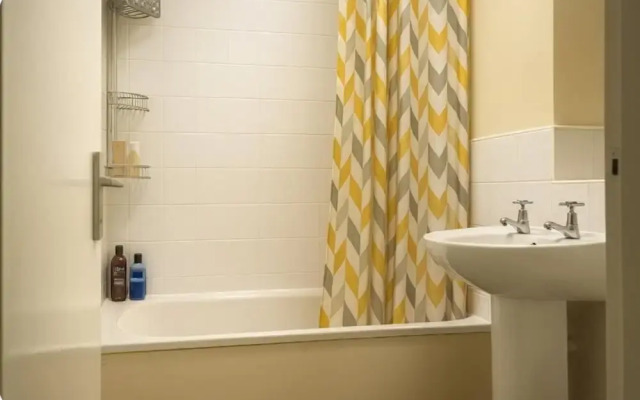 Rochdale Retreat - Cozy Apartment Stay