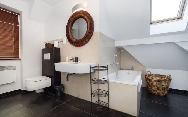 Royal Apartments - Center