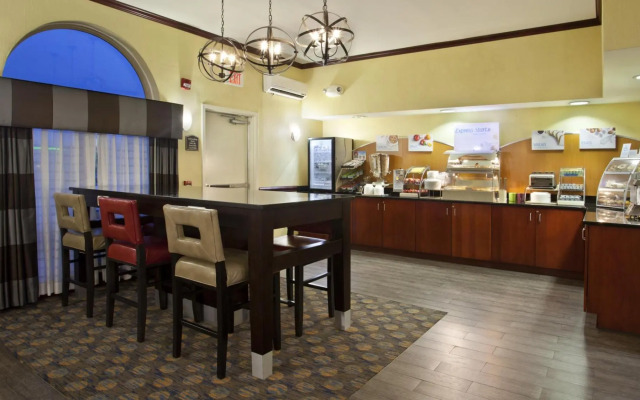 Best Western Plus Allentown Inn & Suites by Dorney Park