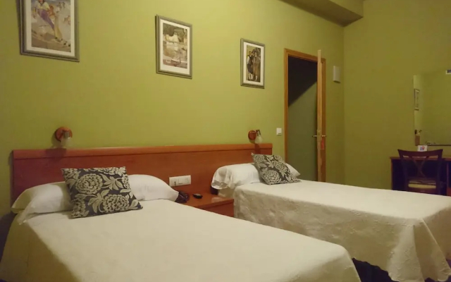 Hotel Dora