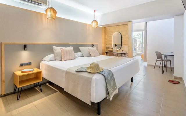 Hotel Vibra Cala Tarida