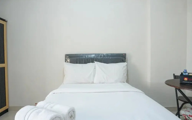 Fully Furnished Studio at Green Park View Apartment