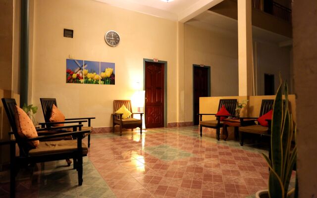 Royal Hotel