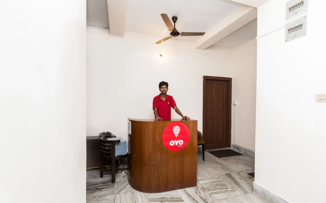 OYO 8129 Coral Residency City Center