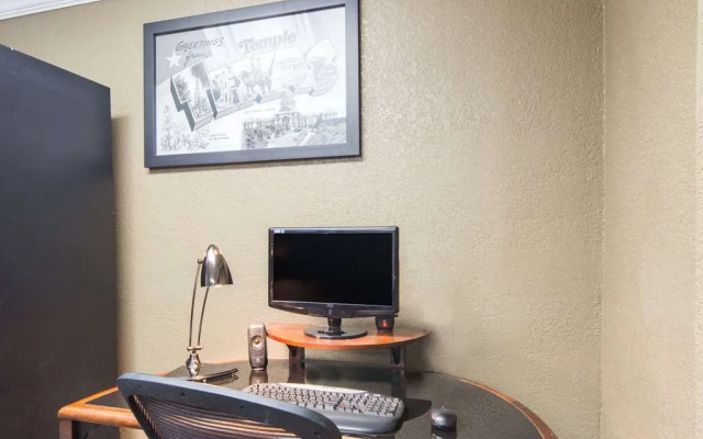 Super 8 Motel - Temple