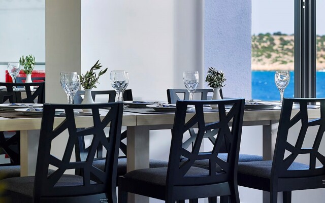 Mistral Bay Hotel